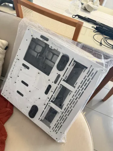 Gabinete thermaltake p3 Tg branco