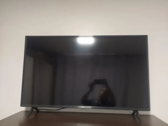 Smart TV LG 43? ? 6 meses de uso