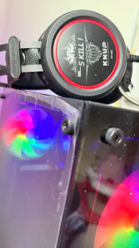 Computador gamer Ryzen 5 5600GT 3.60 GHz (tampa de vidro no plástico ainda)