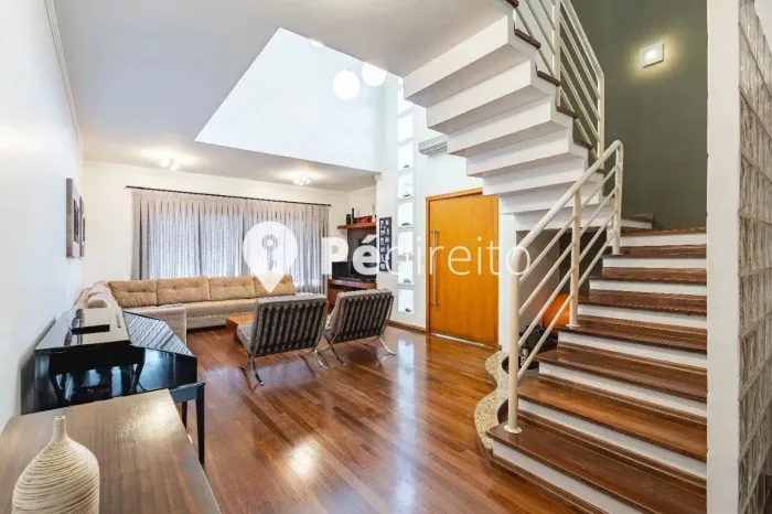 Casa Sobrado com 257m², 2 Suítes, Piscina e 4 vagas de Garagem à venda na Vila Formosa