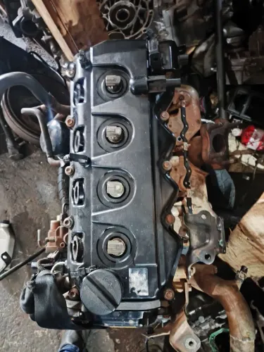 Motor Nissan frontier 163 CV