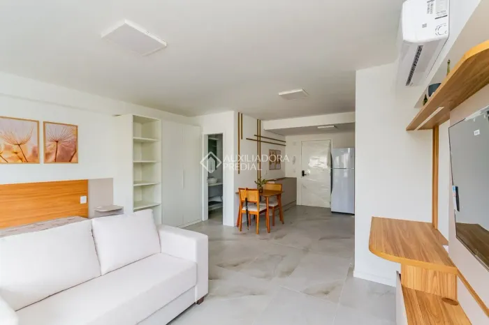 Loft 1 dormitório, no bairro Partenon