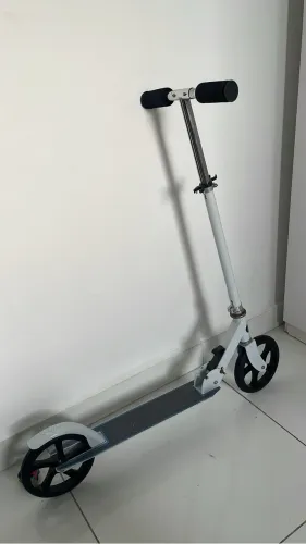 Patinete de alumínio 
