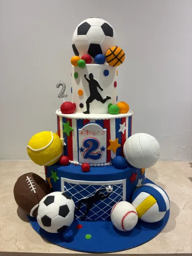 Bolo artificial para aniversário