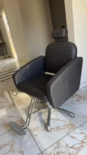 Cadeira para salão/studio R$ 1.300