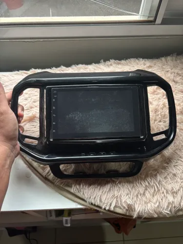 Multimídia Fiat Toro com Moldura 7?