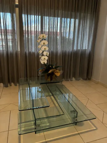 Mesa de Centro Vintage de Vidro - Peça de Design