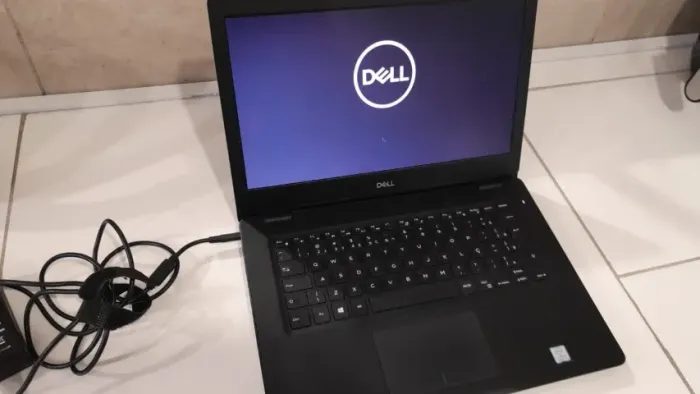 Notebook Dell Latitude 3490 Core i5-8250U SSD 256GB RAM 8GB
