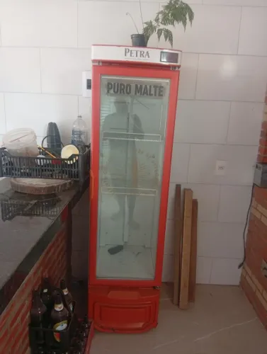 Vendo cervejeira 230L