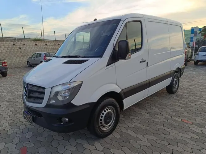 Mercedes-Benz Sprinter 415 Furgão Curto T.b. 2.2 Dies. 2019