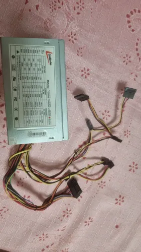Fonte leadership 500w