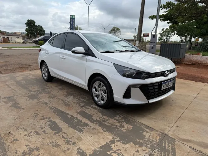 Hyundai HB20S Comfort 1.0 Flex 12V Mec. 2024