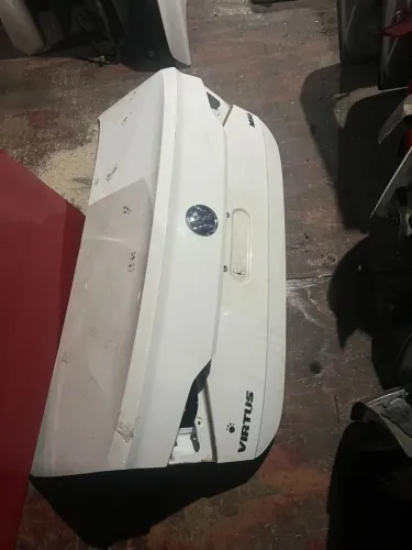 Tampa traseira vw virtus 2018 19 20 21 22 ....