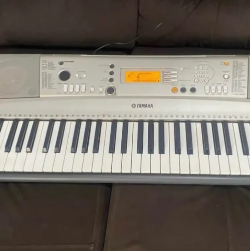 Teclado yamaha em otimo estado