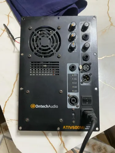 Placa ativa amplificada