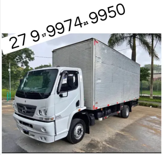 Caminhão frete mudança baú