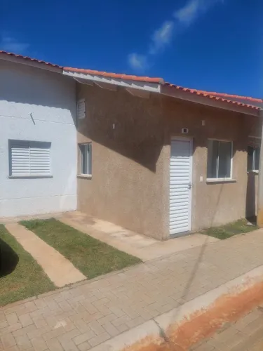 Casa com 2 dormitórios à venda, 48 m² por R$ 210.000 - Condomínio Quality Life - Itapetini