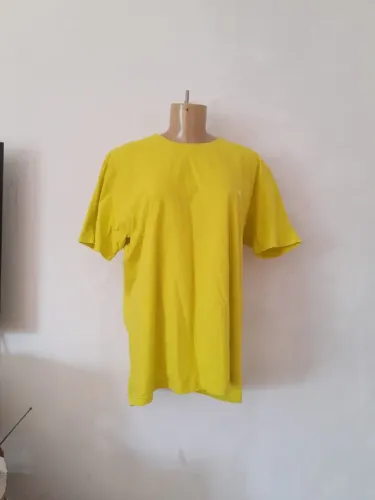 Blusa masculina amarela