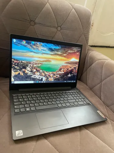 Notebook Lenovo V15 - Processador i3(10° geração)