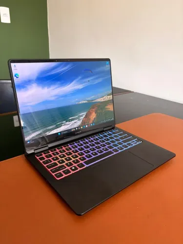 Omen transcend 14 Oled - Ultra 9 - Rtx 4070 - 32GB ram Ddr5 - 1TB SSD - notebook gamer
