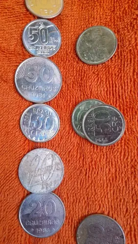 Moedas Moeda Antigas Reis Cruzados Cruzeiros Centavos Colecionador Coleção Relíquia Rara