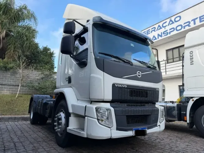 VOLVO VM 330 4X2 2021