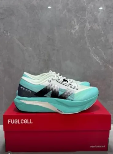New Balance FuelCell SuperComp Elite v4 (SC Elite v4),