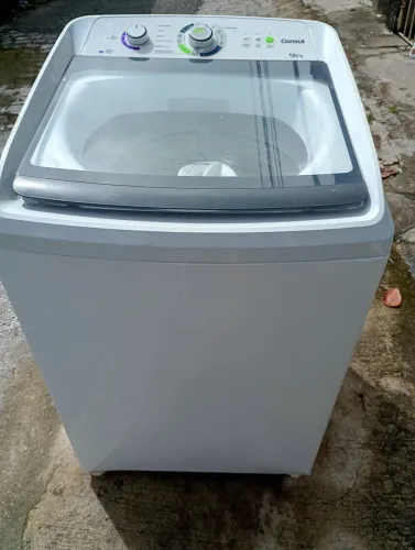 Máquina de lavar roupa funcionando perfeitamente