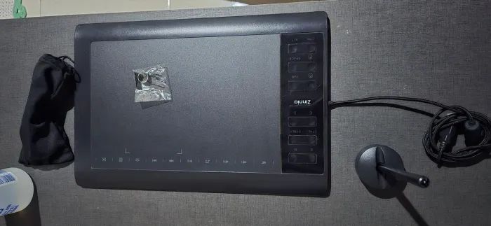 Mesa Digitalizadora Zinnia Momentum MT1060 Preto Caneta com mais de 8k de sensibilidade