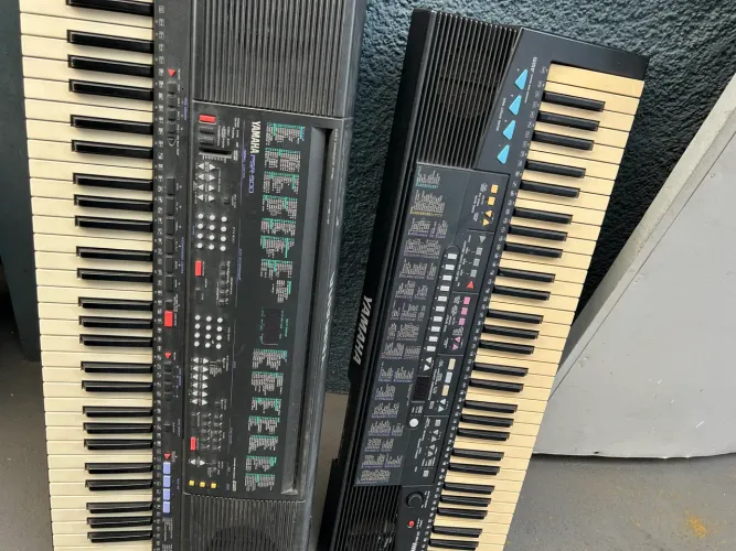 Teclados Yamaha PSR 500. e. PSR 320 ( retirada de peças )