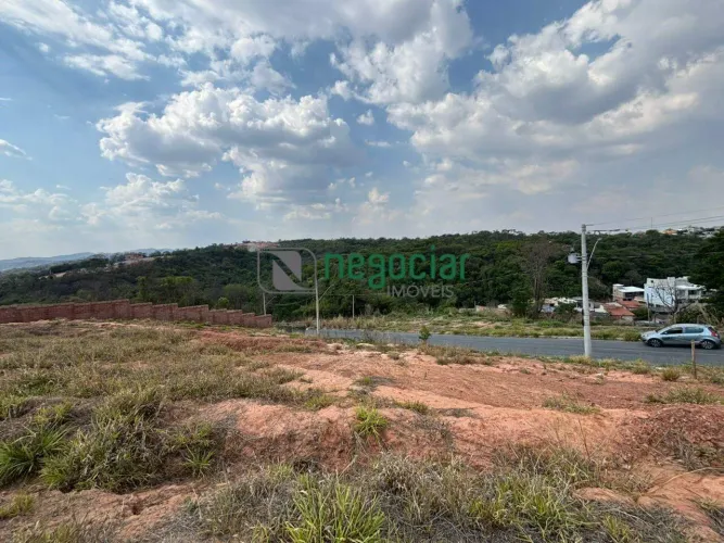 Lote no bairro Guarujá Mansões Betim