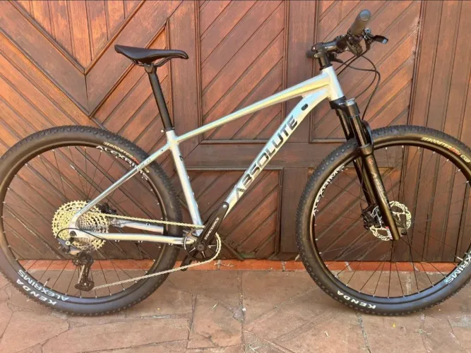 Bicicleta nova