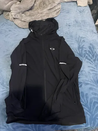 Jaqueta esportiva Oakley Windbreaker
