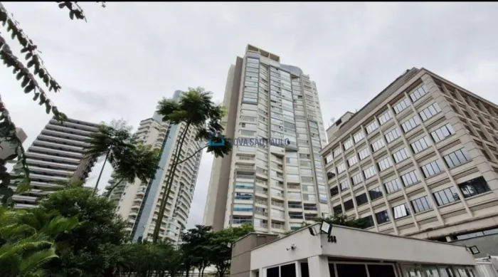 Venda Apartamento - Próximo à Faria Lima - Mobiliado - 01 quarto - 01 vaga - Varanda Fecha