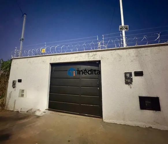Excelente oportunidade de casa de locação no Buena Vista III, R$1.700,00/mês.