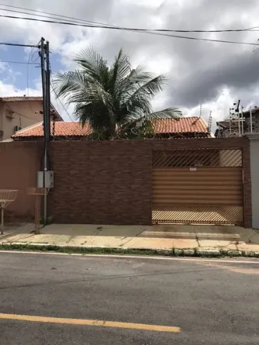 Casa à venda 2 Quartos, 3 Vagas, 180M², Jardim Imperador, Várzea Grande - MT