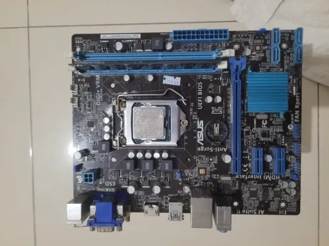 Kit Intel i7 3770 + Placa-mãe LGA 1155 + 4GB DDR3 - COM DEFEITO