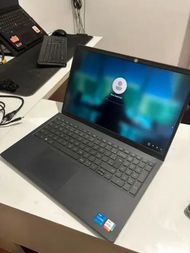 Notebook Dell i5 - 12th Gen Intel(R) 16gb Ram