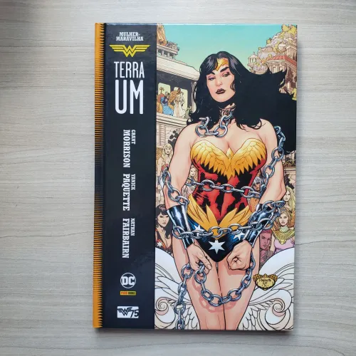 HQ Mulher Maravilha: Terra Um