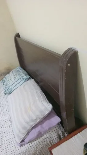 Cama casal grande usada