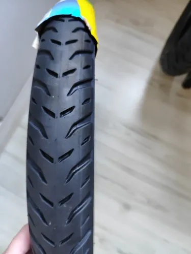 Pneus para Biz/ POP100