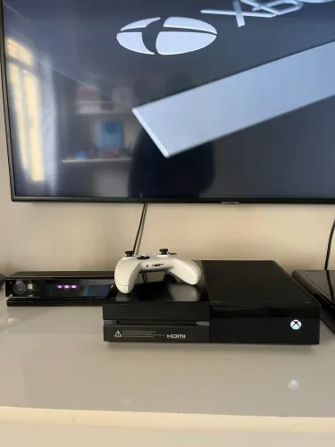 Xbox One Fat com Kinect