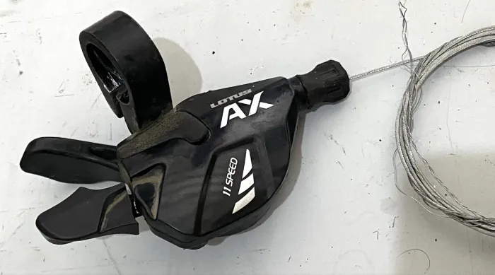 Bike MTB grupo relação transmissão cassete pé de vela passador corrente