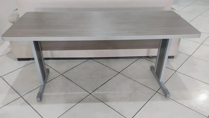 Mesa de Escritório Latcor  1,50x0,75 