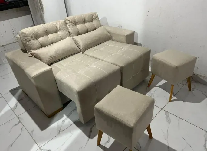 Sofá retrátil com 2 pufes retrô 2 almofadinhas!