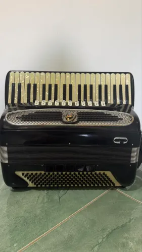 Acordeon Giulietti 140 Baixos com Bag