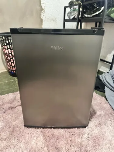 frigobar philco 67L