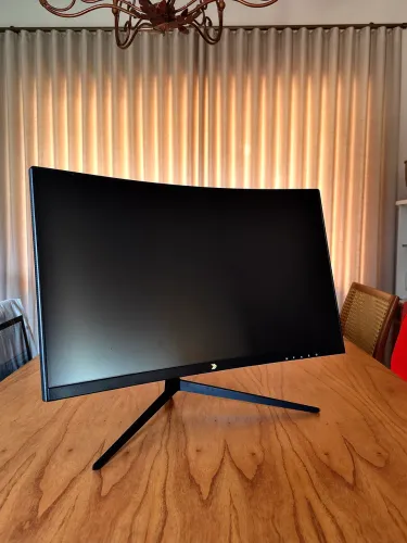 MONITOR CURVO 180HZ/24?/FULLHD (PEGO SEU USADO NA TROCA)
