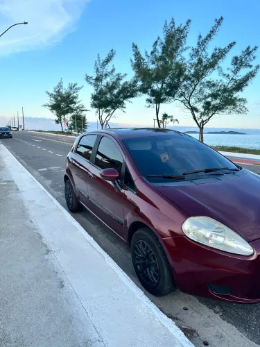 Fiat Punto Attractive 1.4 Fire Flex 8V 5P 2011