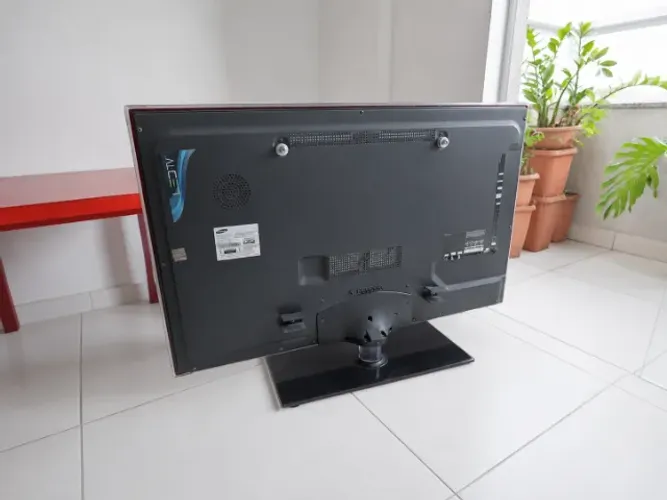 TV Samsung LED 40? UN40C5000QM com defeito - para peças ou conserto